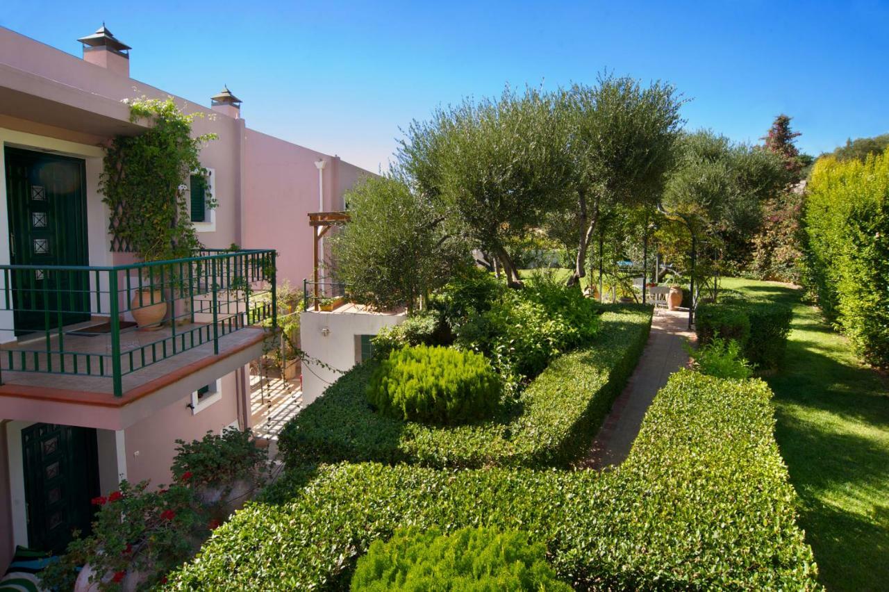 Lucia Simona Villas Mousata Exterior photo
